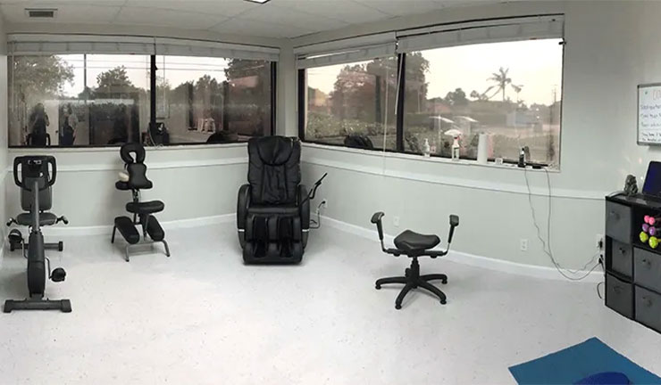 exam room of Southeast Florida Auto Accident Injury Chiropractic