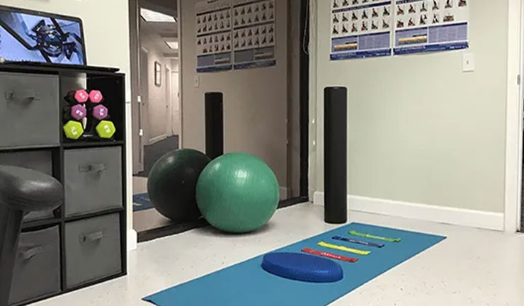 treatment room of Southeast Florida Auto Accident Injury Chiropractic